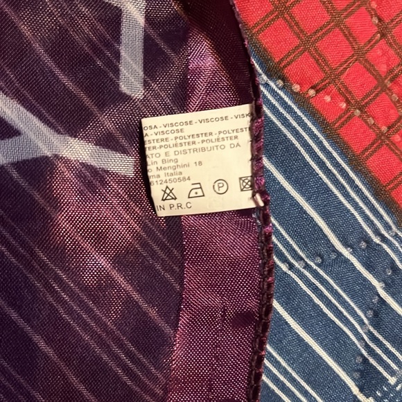 🎉SALE🎉$5 or 3 for $10🎉🩵💙Brand new🤍💜 Roma Italy Scarf💜From Italy 🇮🇹 - Picture 5 of 6